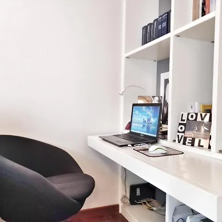 Lovely Modern Флоренция