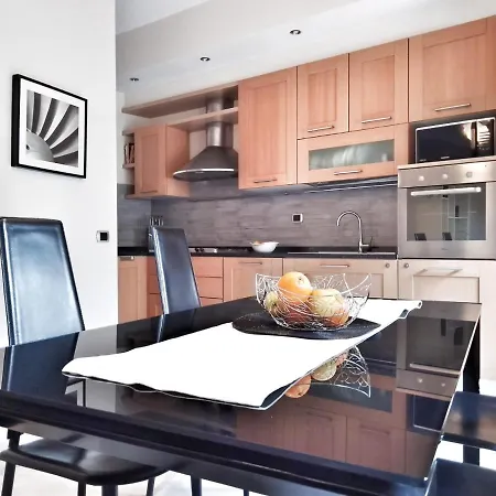 Lovely Modern * Floransa